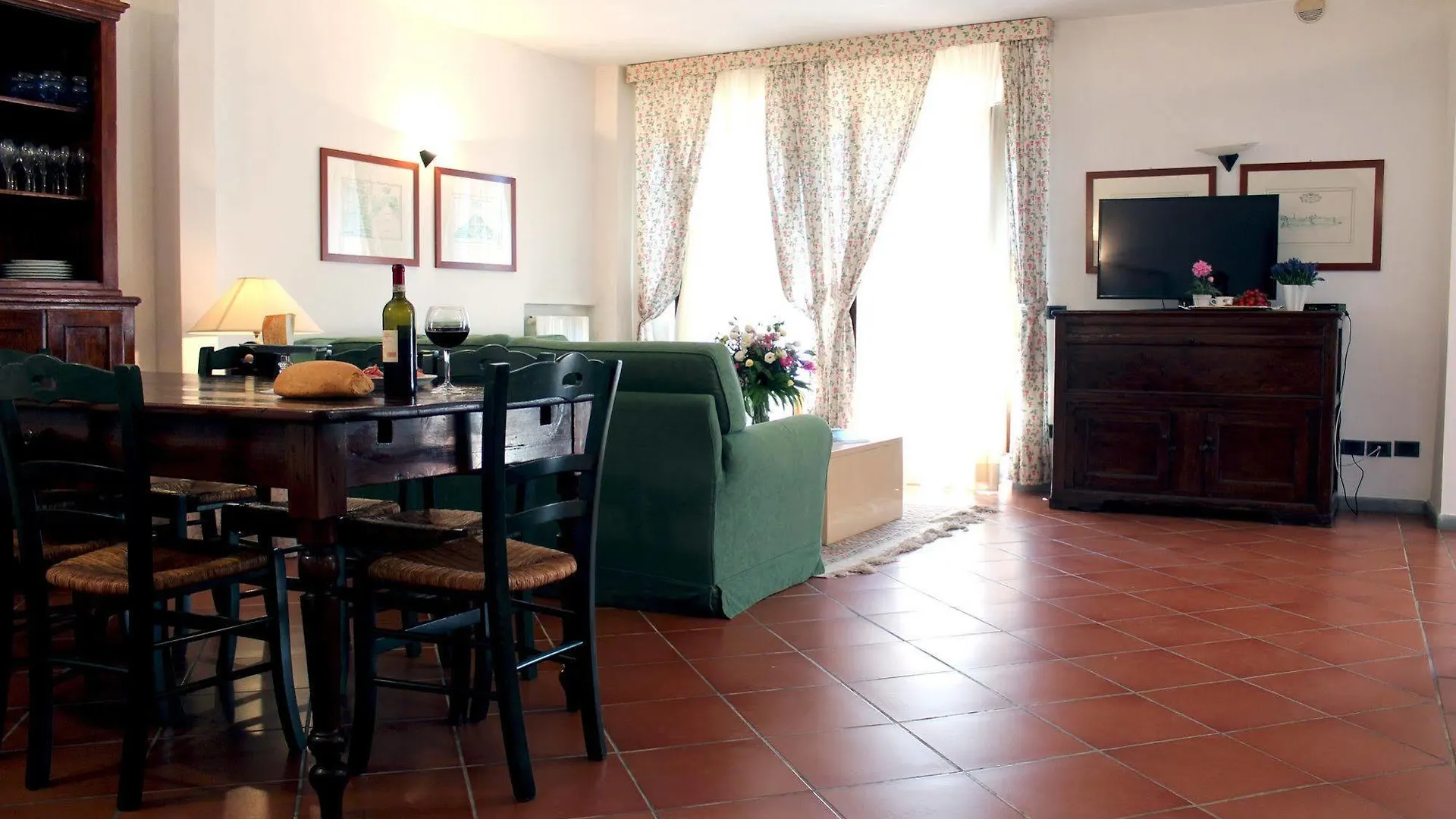 Farma Villa Agostoli Siena